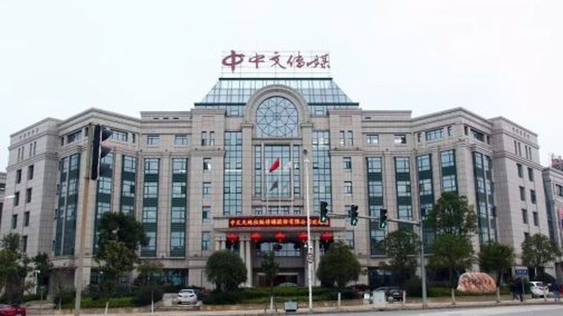 内容矩阵是指通过多种形式、渠道和平台，向用户呈现内容。具体包括：